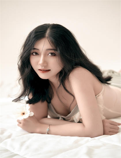 國產亞洲精品久久久久久一區二區_漂亮的小峓子在錢韓劇觀看